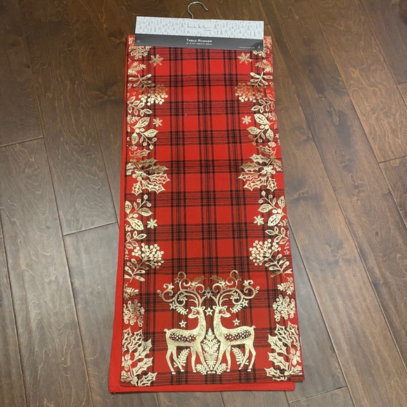 Nicole Miller Christmas Table Runner Red Gold Reindeer Plaid Country Farmhouse - Picture 2 of 4